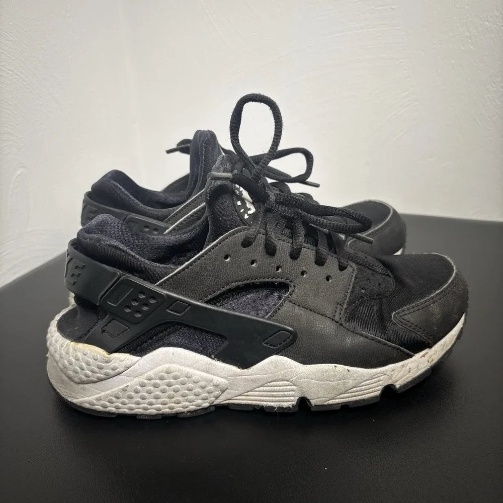 Nike Air Huarache Run Women's Shoes Size 6.5 Black-Black-White 634835-006 Casual